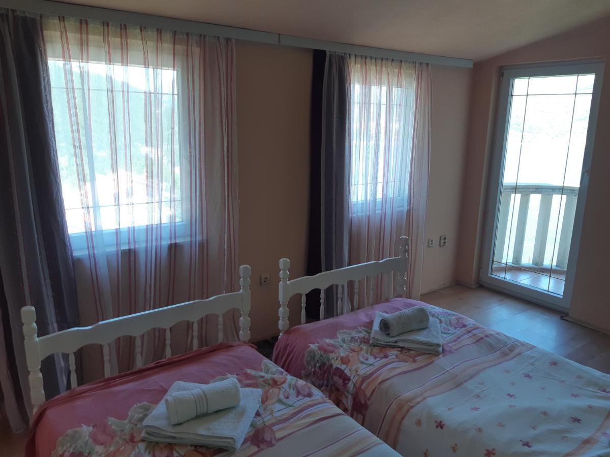 Villa Garden Apartments Herceg Novi Dış mekan fotoğraf